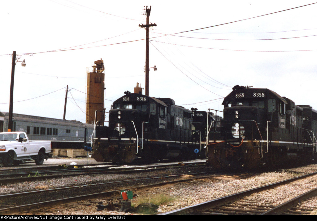 IC GP10's #8316 & 8358 - Illinois Central